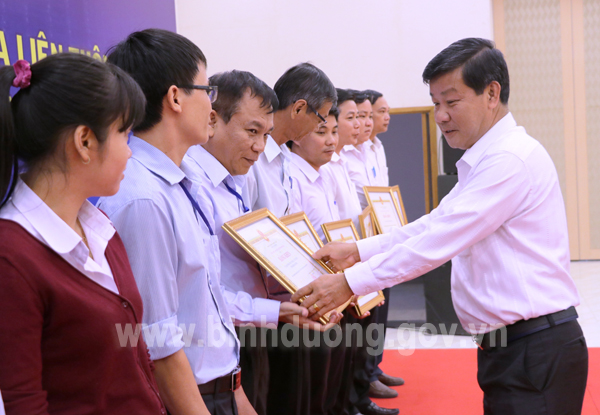 1 cửa 3.jpg