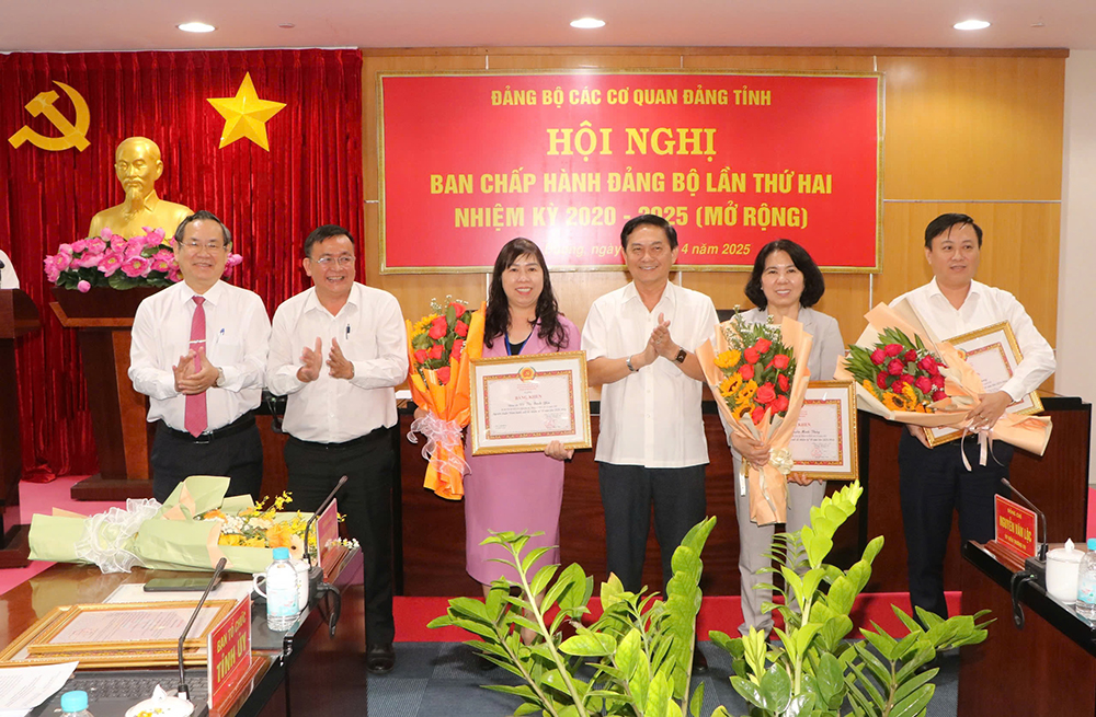 HNBCHc33b08539d372f697626.jpg