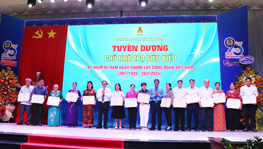 IMG_TUyenduongCNTTB1906.jpg