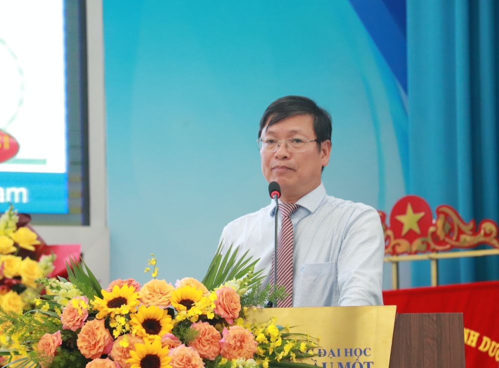 Hoi nghi chao mung ngay 18.5-8.JPG