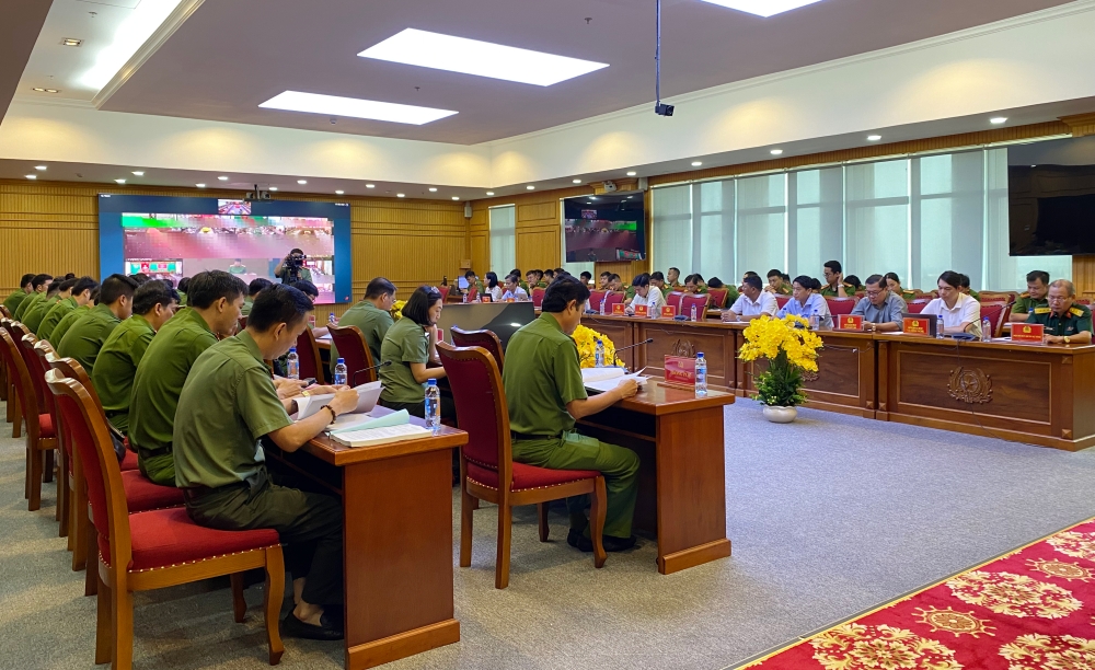 Hoi nghi quan triet Luat PCCC va CNCH-2.jpg
