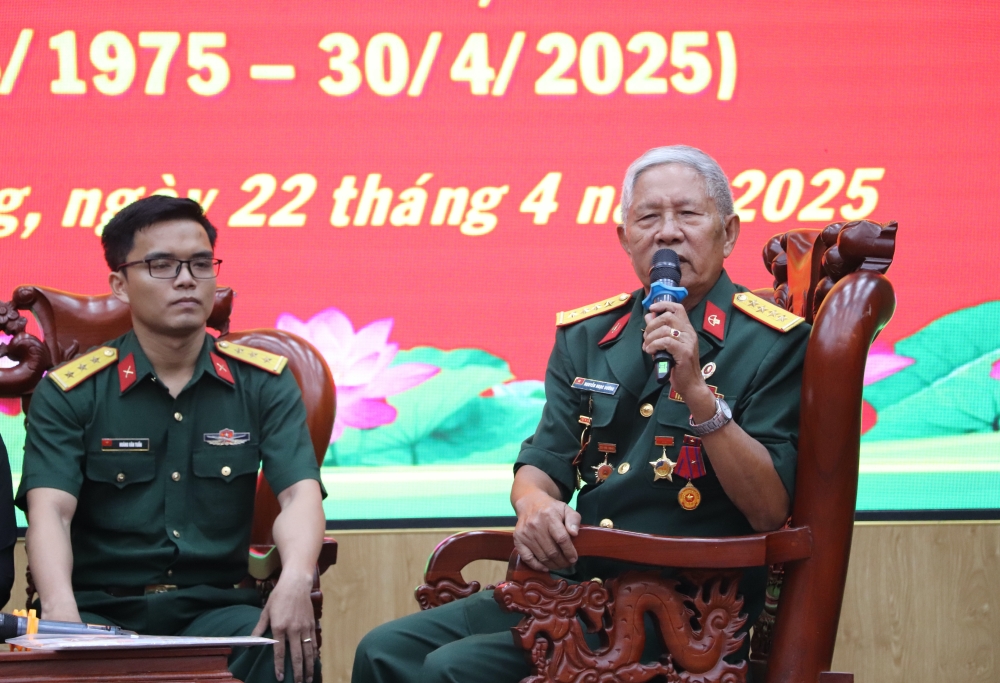 Chuong trinh giao luu nhan chung lich su chong My cuu nuoc-4.JPG