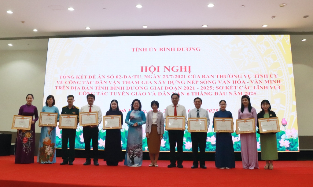 Hoi nghi tong ket De an 02-13.JPG
