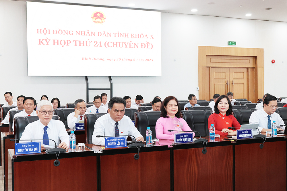 KYHOPCD245G9A1016.jpg