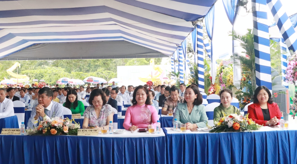 Khoi dong Nha may phat dien rac BIWASE-3.JPG