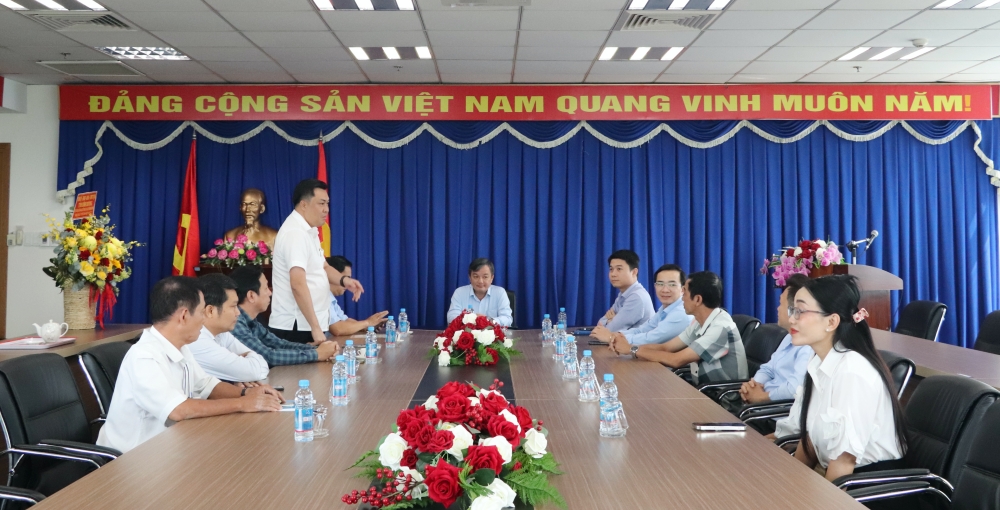LDT chuc mung Ngay The thao VN-1.JPG