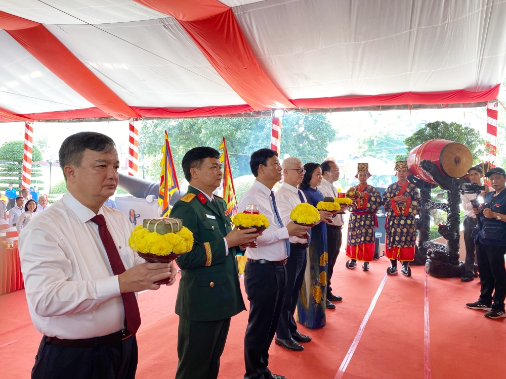 Le Gio To Hung Vung 2025-1.jpg