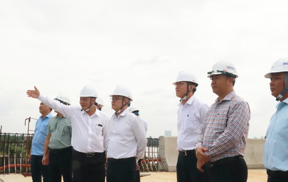 Le hop long cay Binh Goi-3.JPG