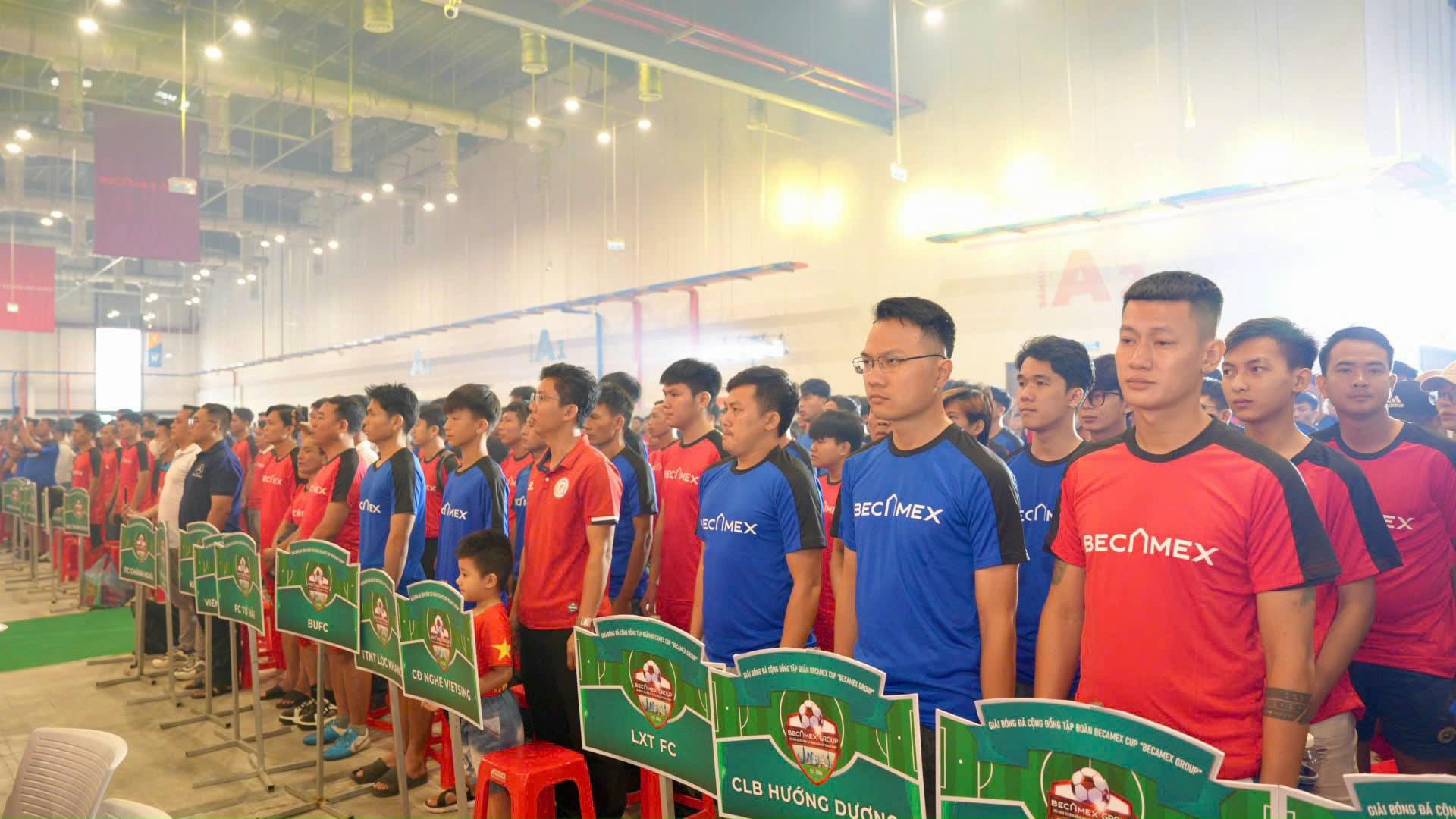 Le khai mac Giai Bong da Becamex Group-2.jpg