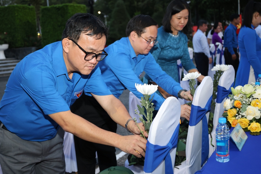 Le thap nen tri an-4.jpg