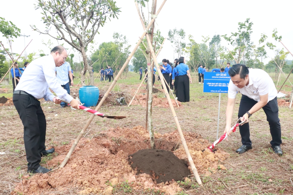 Le trong cay huu nghi VN-TQ-10.JPG
