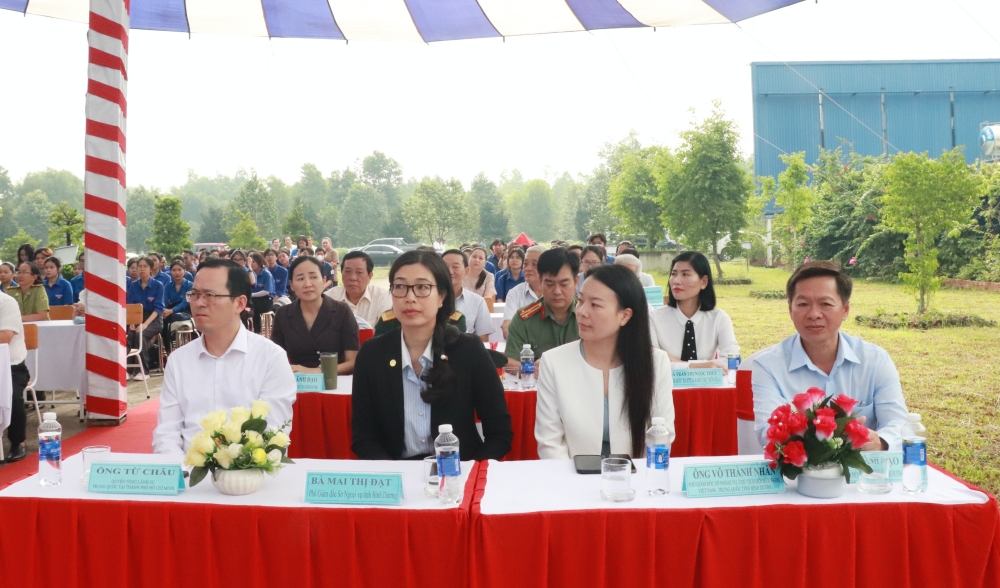 Le trong cay huu nghi VN-TQ-2.JPG