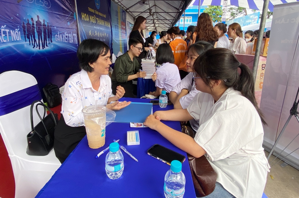 Ngay hoi viec lam 2025-18.jpg