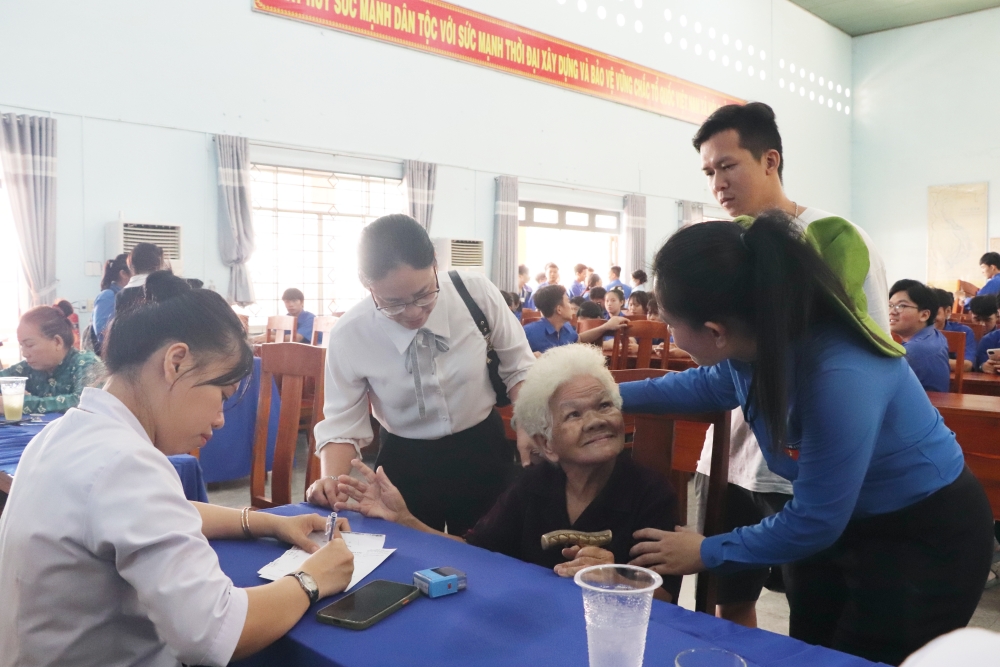 Ra quan Chien dich TNTN he 2025-14.JPG