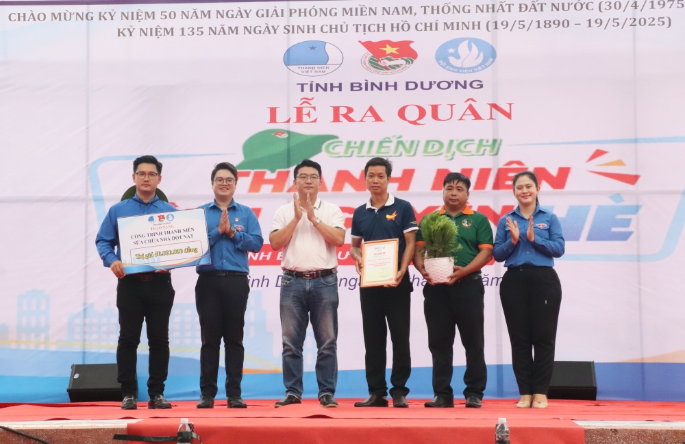 Ra quan Chien dich TNTN he 2025-5.JPG