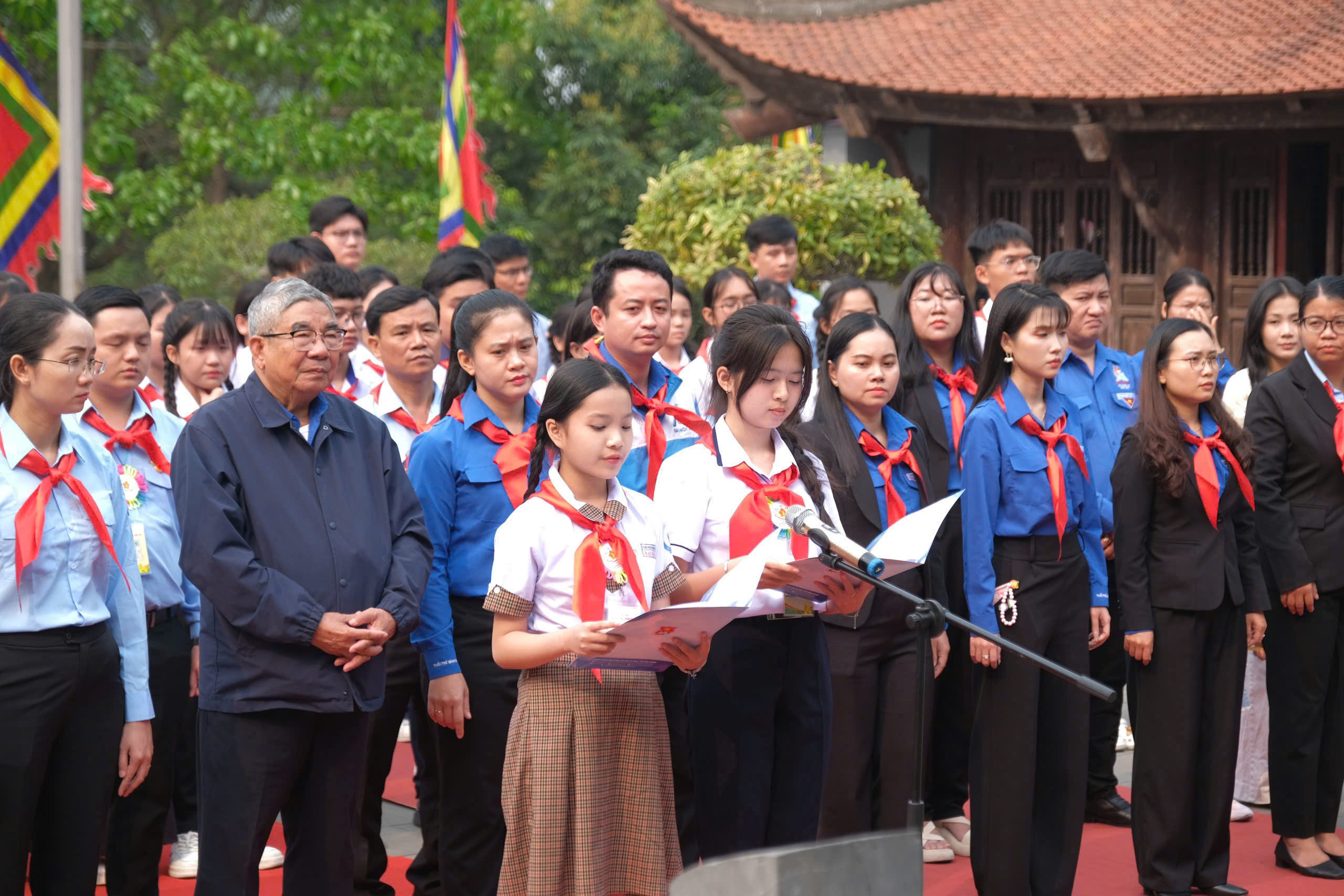 Thieu nhi BD-1.jpg