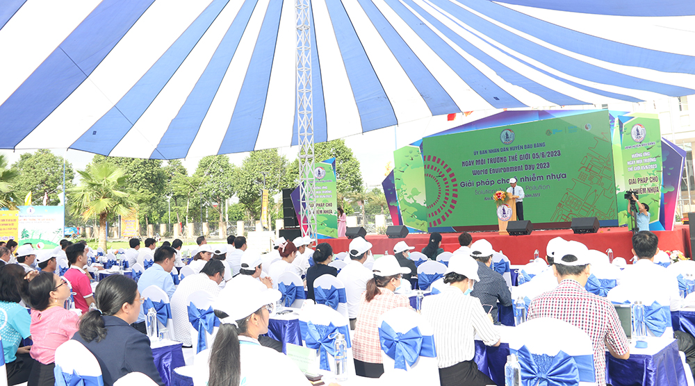 Toàn cảnh ngày hội.jpg