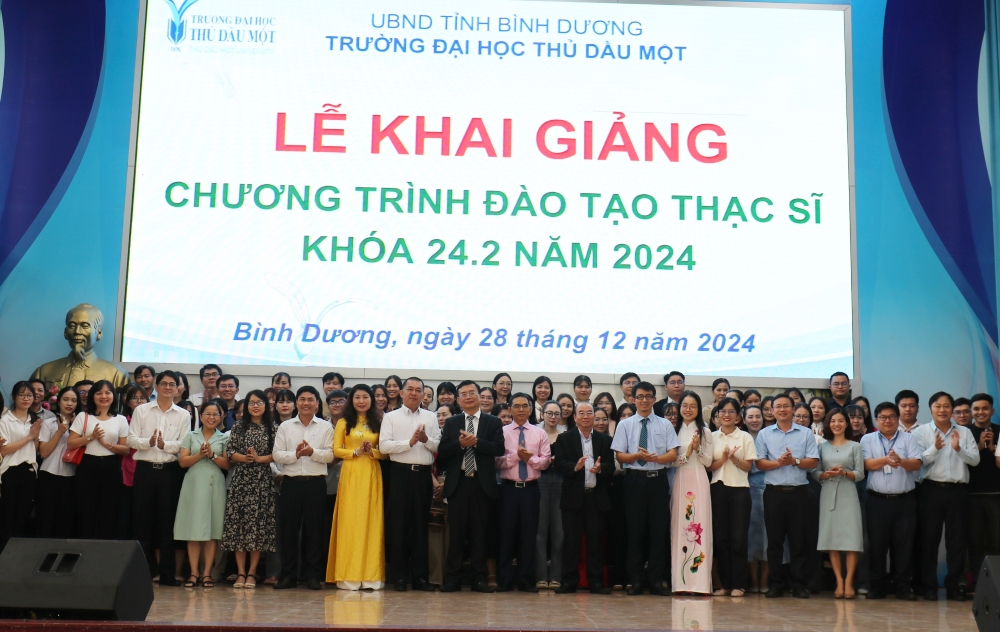 Truong DH TDM khai giang khoa dao tao thac 24.2-5.jpg