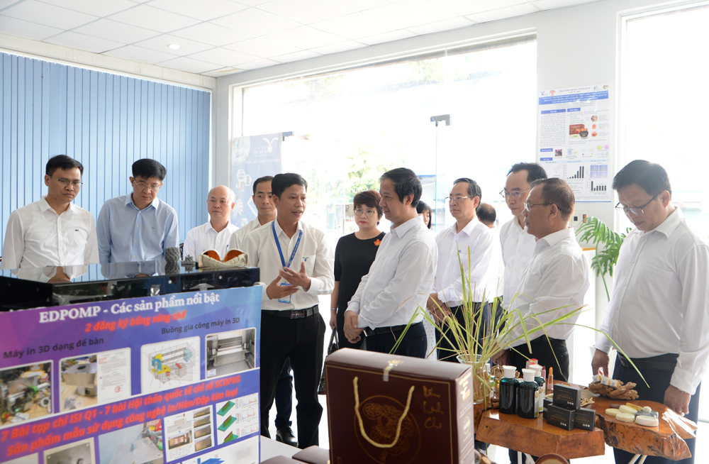 botruongthamdhtdm8.jpg