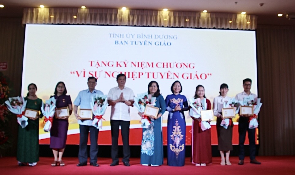 c6dacaa63c9798c9c186.jpg