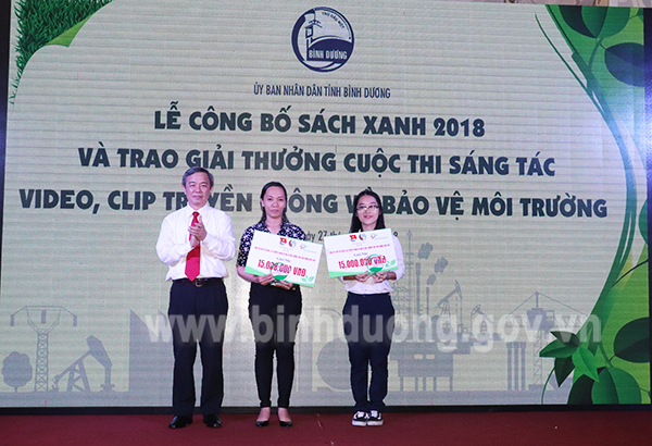 Sachxanh2018 4.jpg