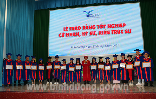 TDMbangtotnghiep 1.jpg