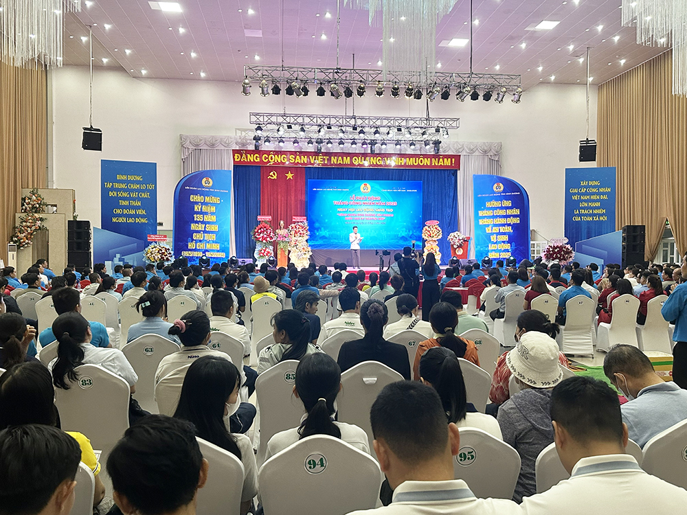 ThangCN2025-Toancanh.jpg