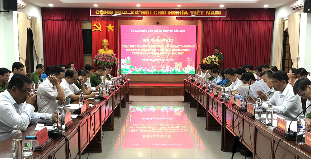 Toàn cảnh hội nghị.jpg