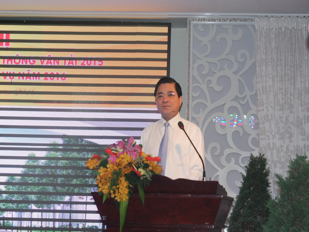 giao thong 2.jpg