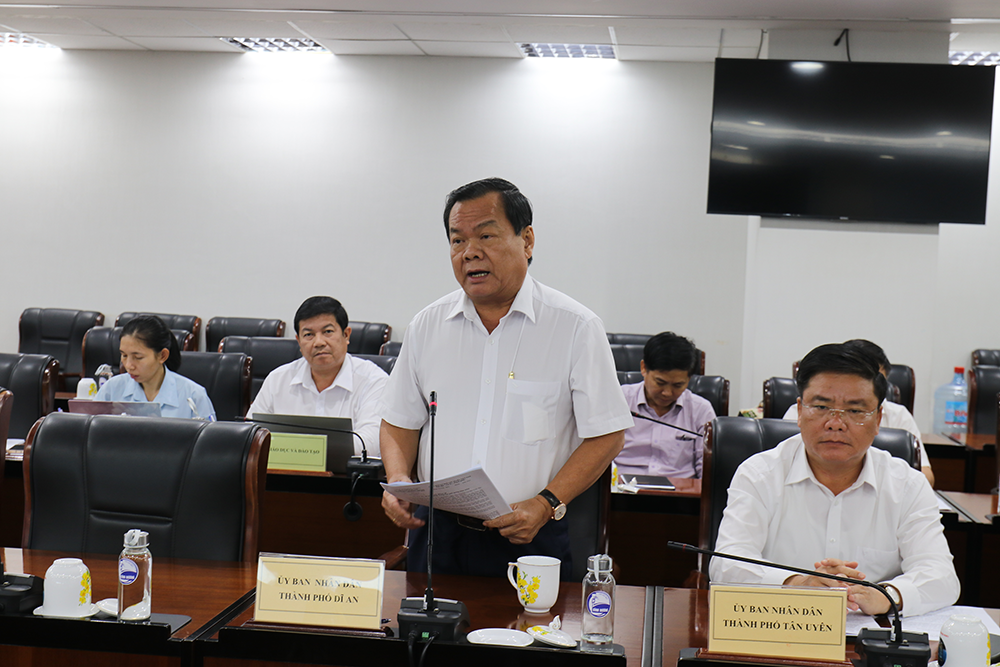 đại diện Dĩ an phát biểu.png
