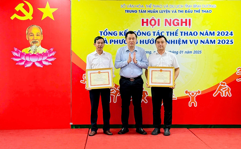 2 cá nhân vinh dự nhận Bằng khen của Bộ VHTTDL.jpg