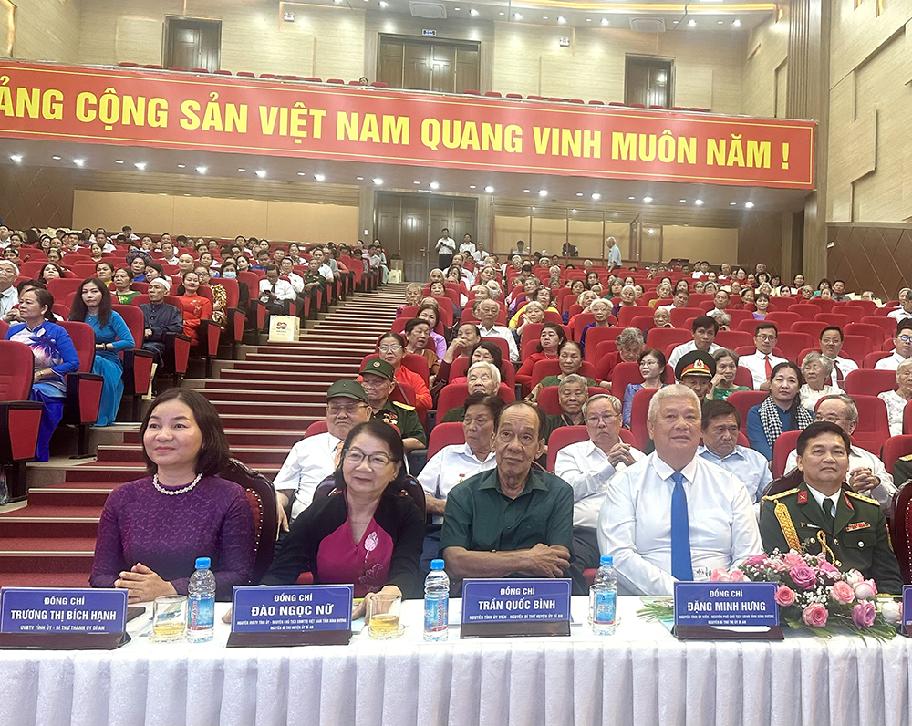 Dian50-Daibieu2.jpg