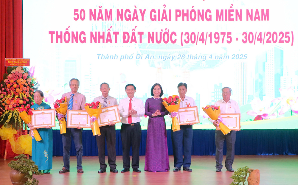 Dian50-Huyhieu2.jpg