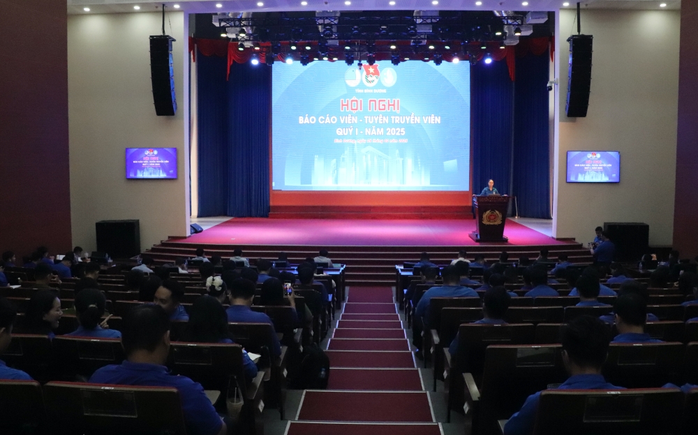 Hoi nghi Bao cao vien - Tuyen truyen vien Tinh Doan-1.JPG