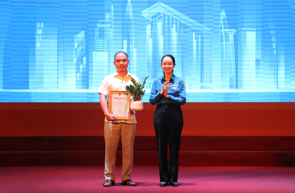 Hoi nghi Bao cao vien - Tuyen truyen vien Tinh Doan-5.JPG