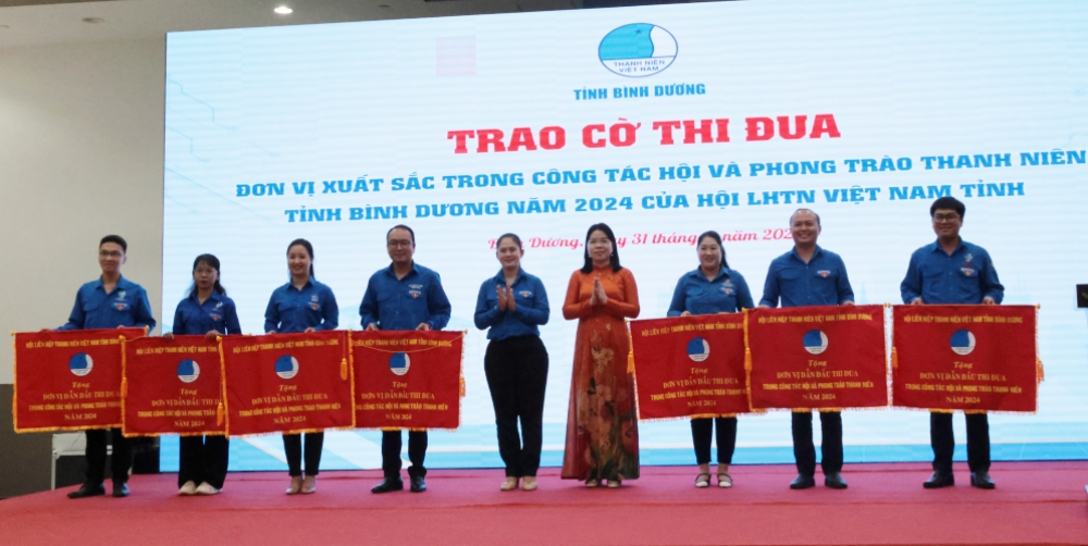 Tong ket cong tac Doan - Hoi va phong trao thanh thieu nhi-11.jpg