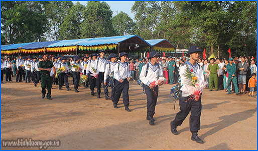 09-3Legiaoquan_PhuGiao_rev.jpg