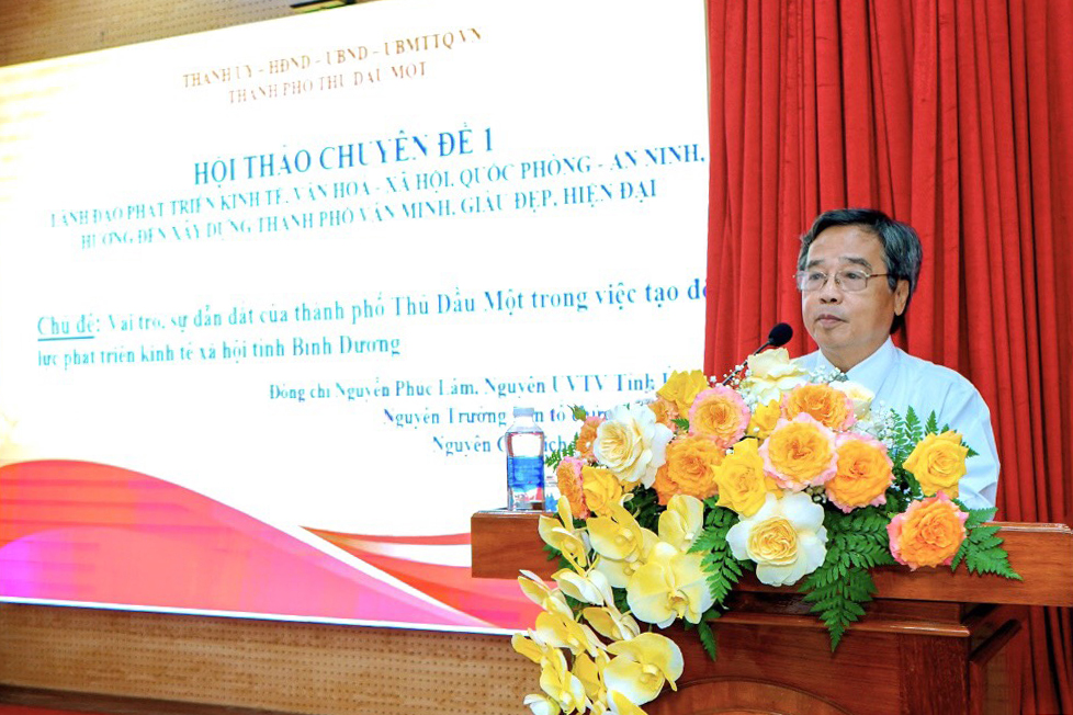 Pha1t biểu của ông Nguyễn Phúc Lâm-nguyên UVTV Tỉnh ủy, nguyên Trưởng Ban Tổ chức Tỉnh ủy, nguyên Chủ tich UBND TX.TDM.jpg