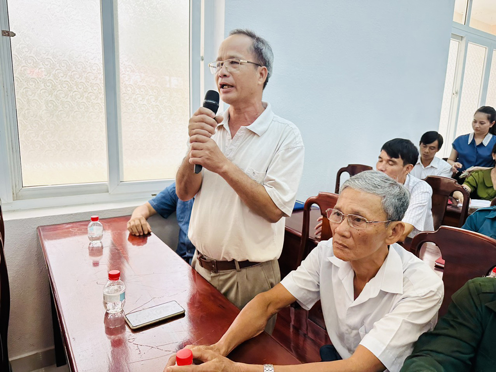 người có công ý kiến.jpg