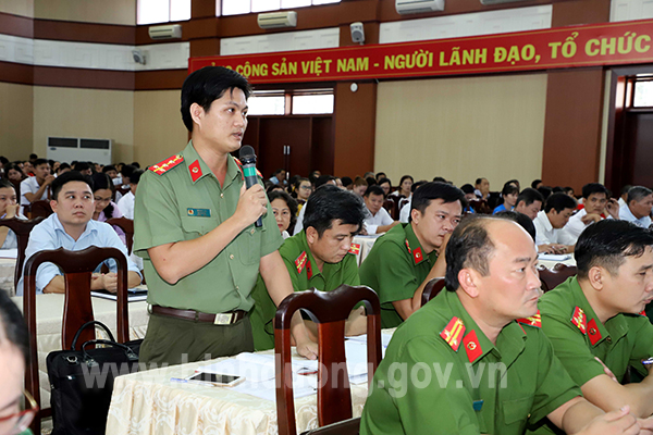 IMG_3140 cử tri ngành công an  Bùi Duy Lập.jpg