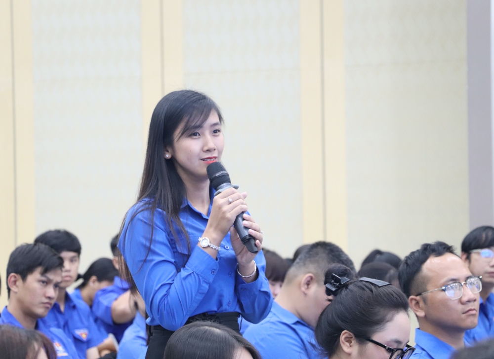 Hoi nghi gap go doi thoai UBND tinh voi thanh nien 2025-3.JPG