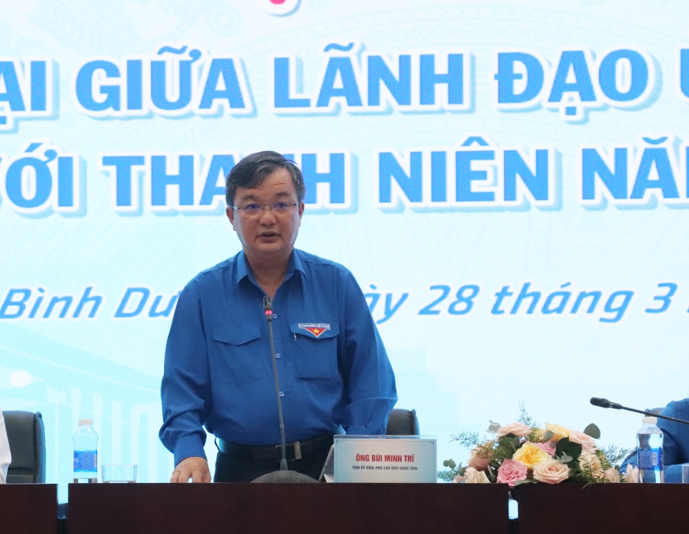 Hoi nghi gap go doi thoai UBND tinh voi thanh nien 2025-8.JPG