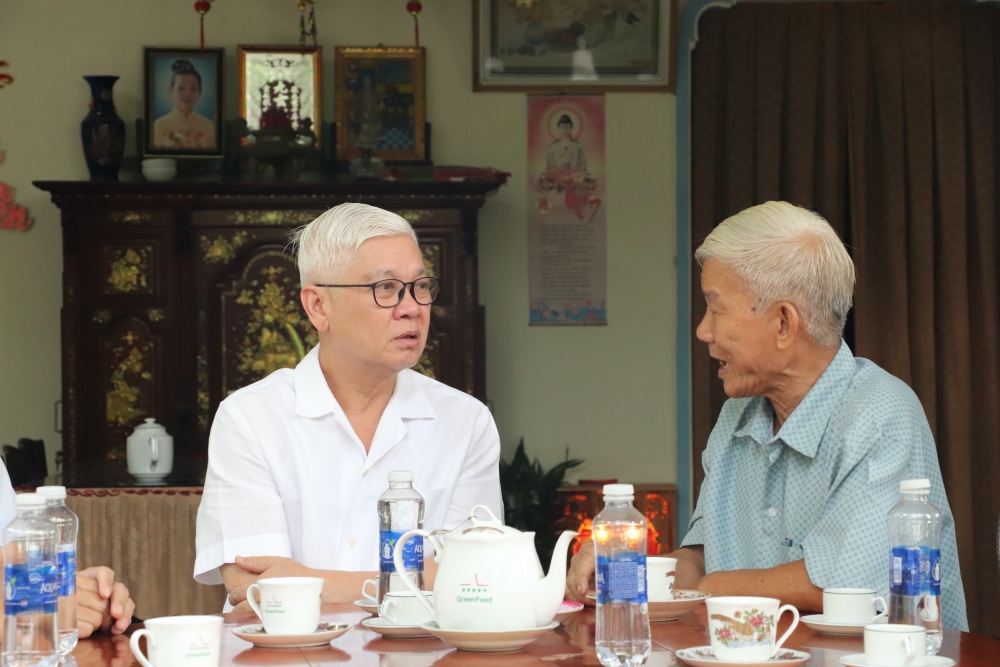 Bi thu tham gia dinh chinh sach, nguoi co cong 2025-2.JPG