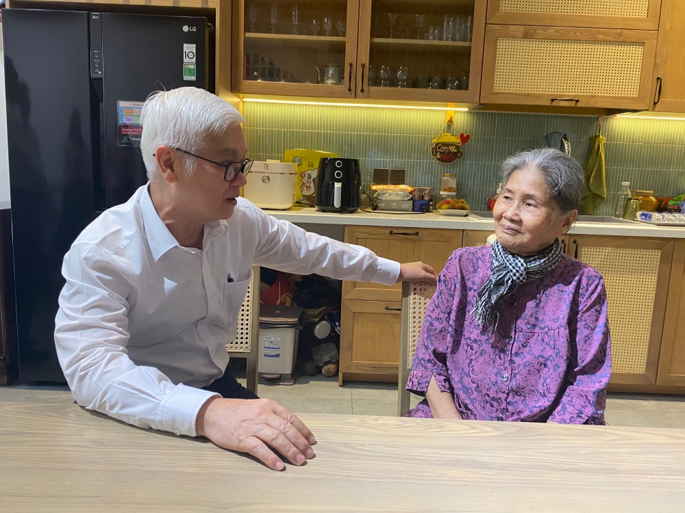Bi thu tham gia dinh nguyen lanh dao co quan bao chi-1.jpg