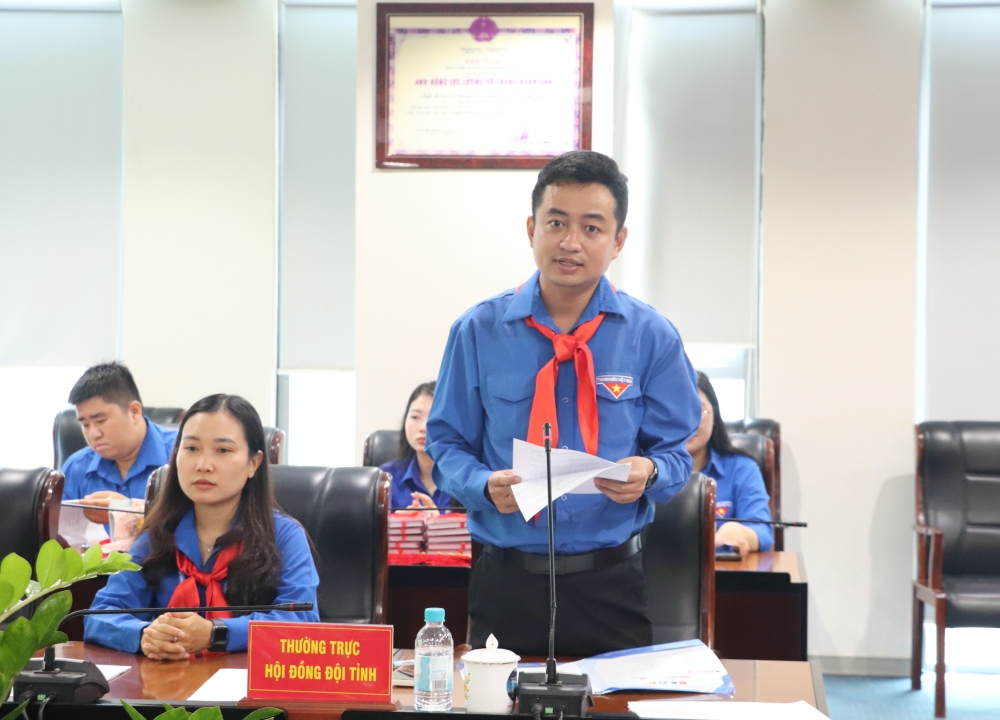 Gap mat chau ngoan Bac Ho-2.JPG