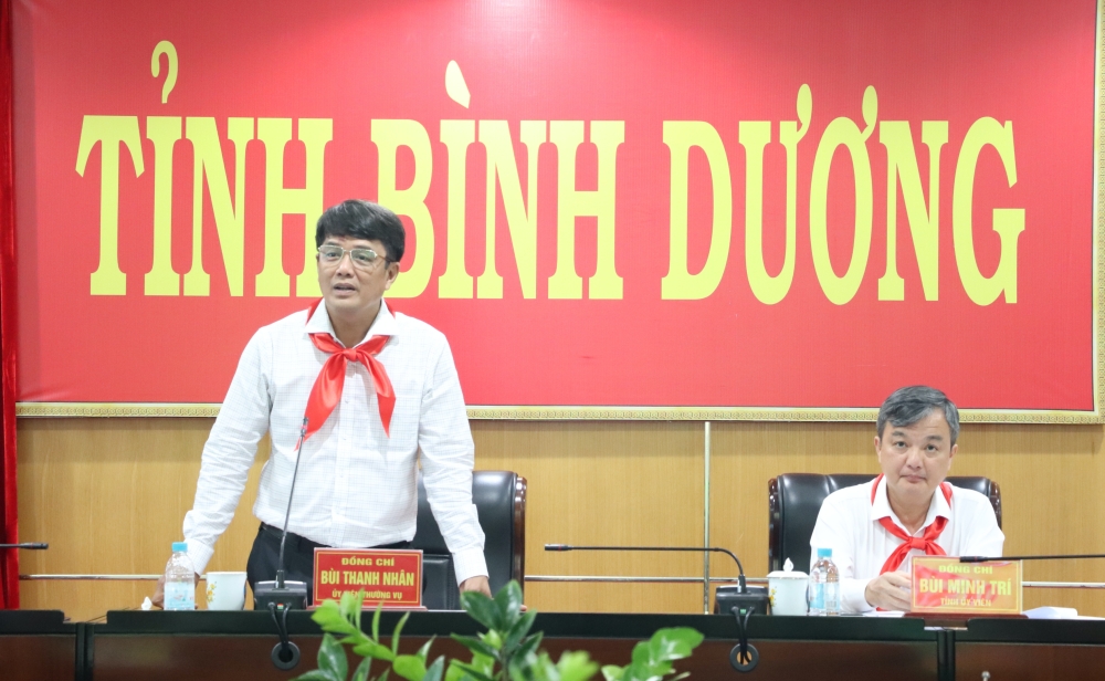 Gap mat chau ngoan Bac Ho-6.JPG