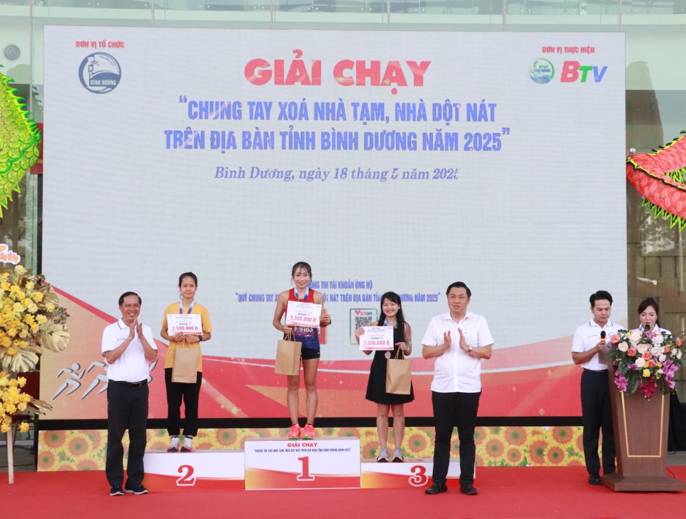 Giai chay Chung tay xoa nha tam, nha dot nat-24.JPG