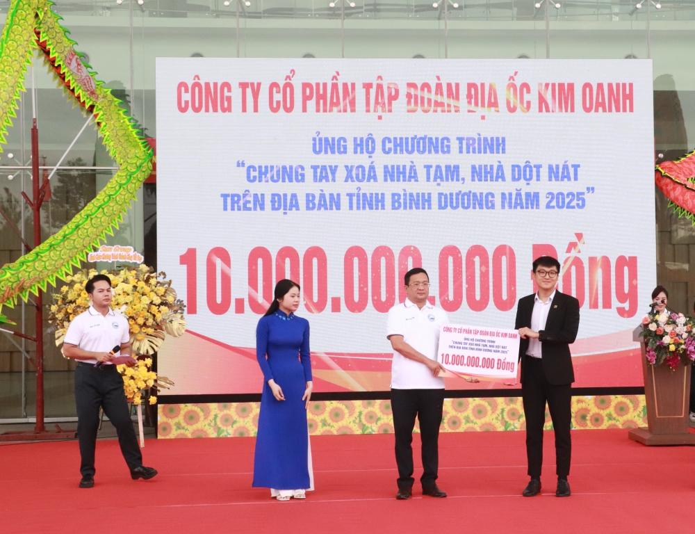Giai chay Chung tay xoa nha tam, nha dot nat-3.JPG