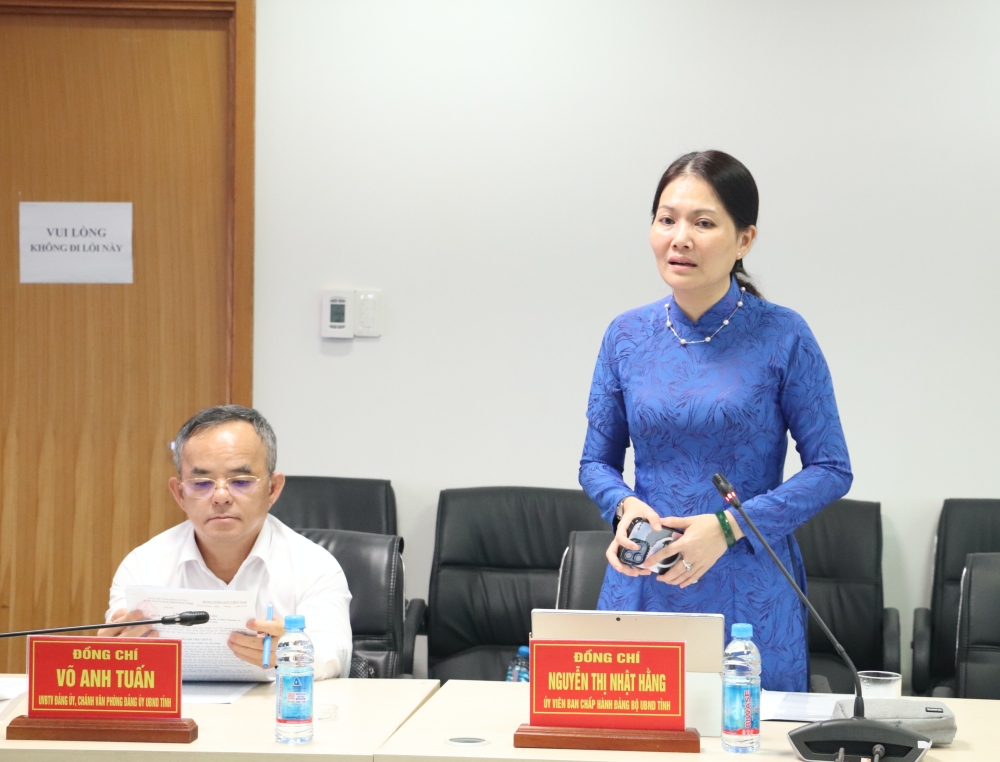 Hoi nghi Ban Chap hanh Dang bo UBND tinh-5.JPG