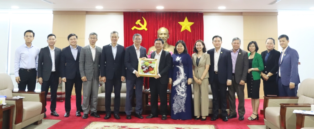 LDT tiep Doan Truong Co quan dai dien VN o nuoc ngoai-4.jpg